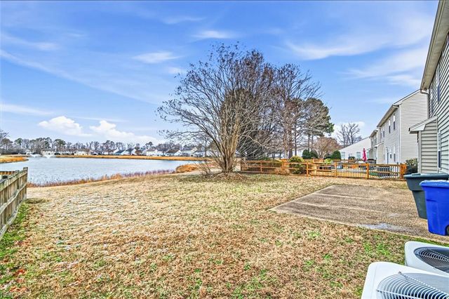 945 Foxboro DR, Newport News, VA 23602