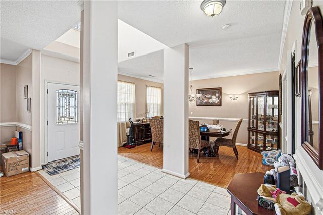 945 Foxboro DR, Newport News, VA 23602