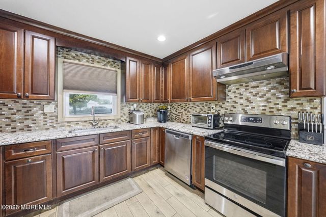 234 Lloyd Road, Aberdeen, NJ 07747