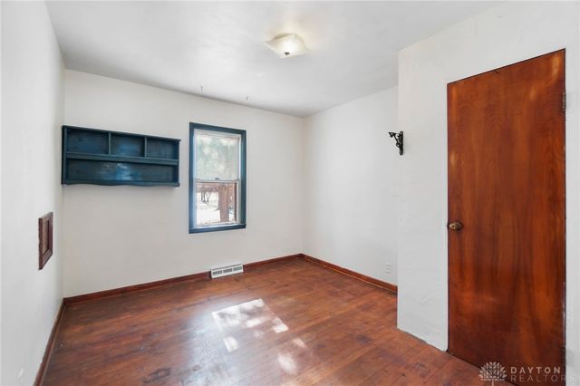 5711 Fairview Drive, Franklin, OH 45005