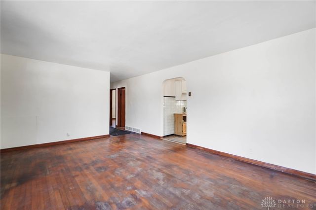 5711 Fairview Drive, Franklin, OH 45005