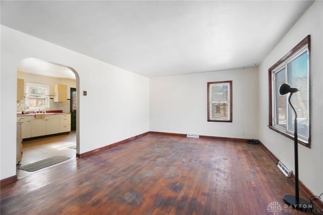 5711 Fairview Drive, Franklin, OH 45005