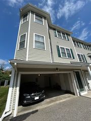 50 Des Moines Road E1, Quincy, MA 02169