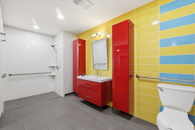 604 Donna Lane, Bedford, TX 76022