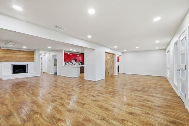 604 Donna Lane, Bedford, TX 76022