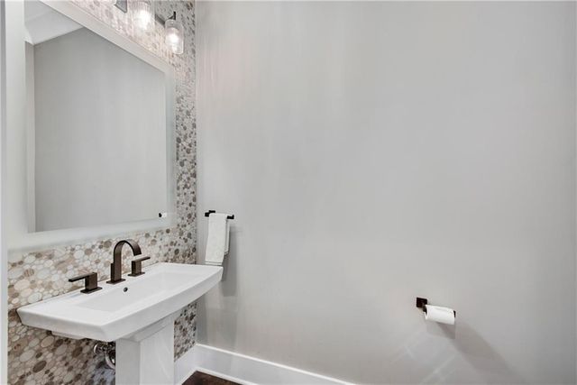 24 The Landing, Atlanta, GA 30350