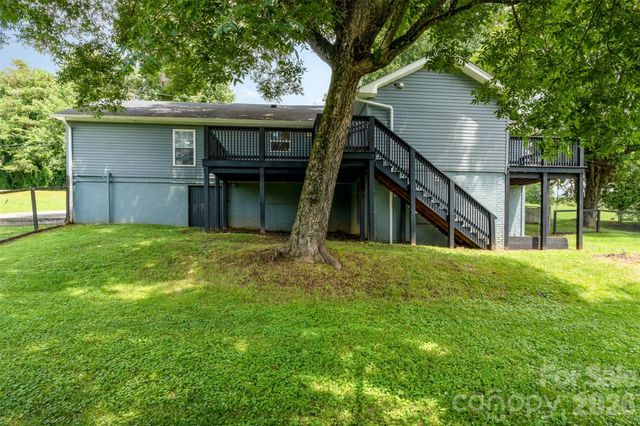 1164 Bradford Mountain Road, Lenoir, NC 28645