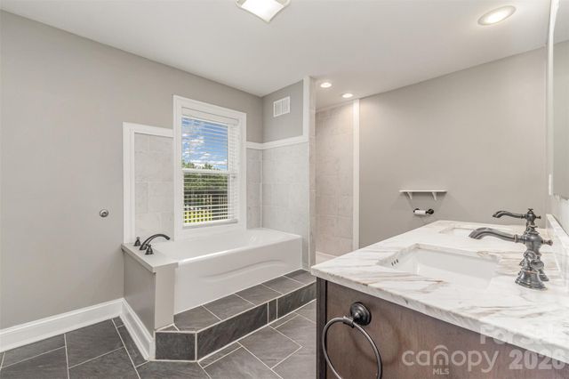 1164 Bradford Mountain Road, Lenoir, NC 28645