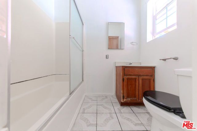 427 N Avenue 52, Los Angeles, CA 90042