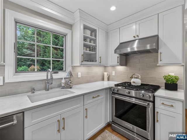 607 Poplar Road, River Vale, NJ 07675