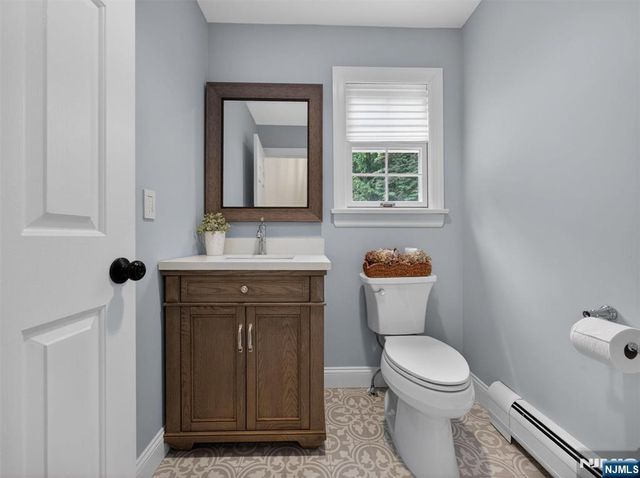 607 Poplar Road, River Vale, NJ 07675