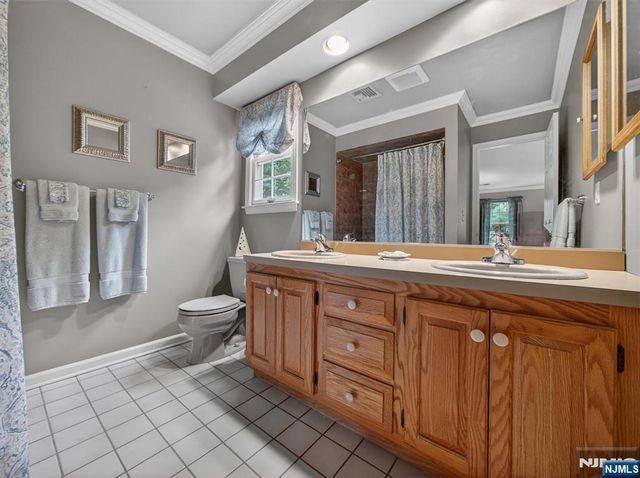 607 Poplar Road, River Vale, NJ 07675