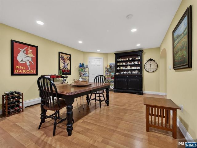 607 Poplar Road, River Vale, NJ 07675