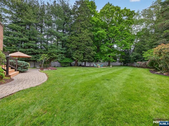 607 Poplar Road, River Vale, NJ 07675
