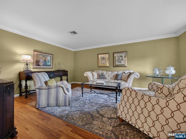 607 Poplar Road, River Vale, NJ 07675