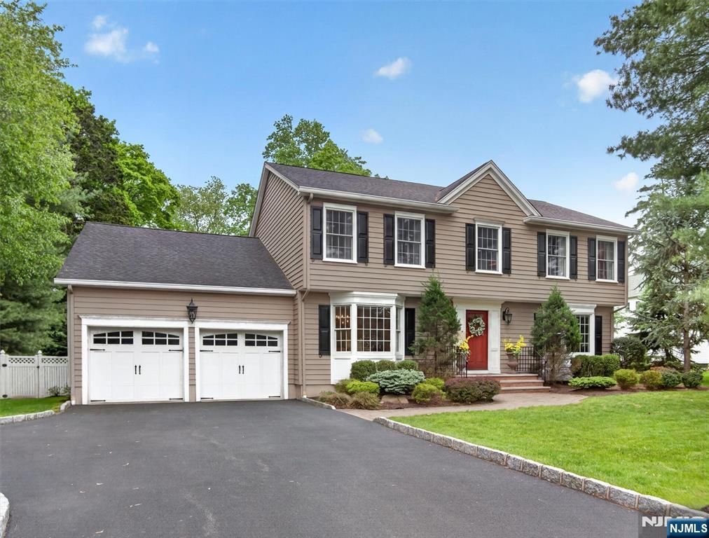 607 Poplar Road, River Vale, NJ 07675