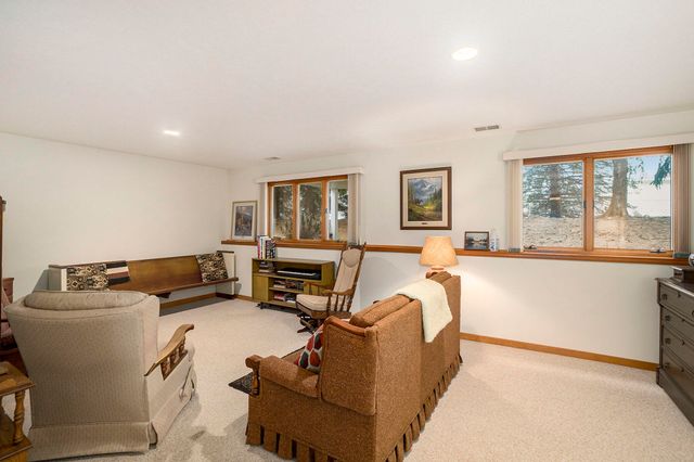 871 Clarewood Court, Holland, MI 49423