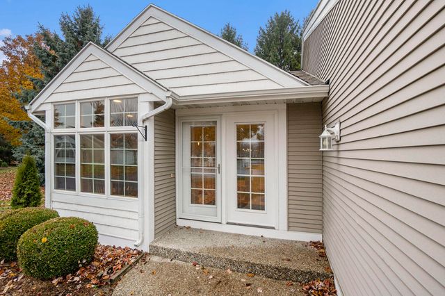 871 Clarewood Court, Holland, MI 49423