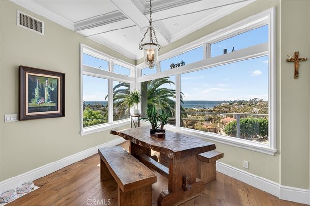 405 Blumont Street, Laguna Beach, CA 92651