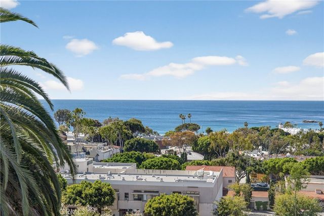 405 Blumont Street, Laguna Beach, CA 92651