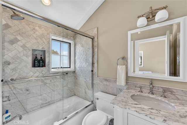405 Blumont Street, Laguna Beach, CA 92651