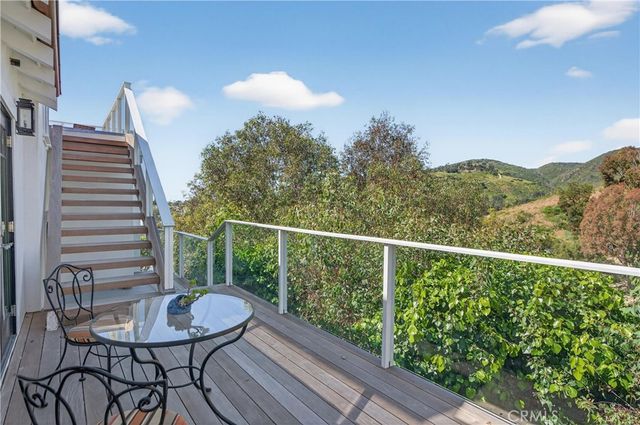 405 Blumont Street, Laguna Beach, CA 92651