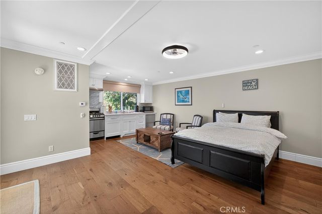 405 Blumont Street, Laguna Beach, CA 92651