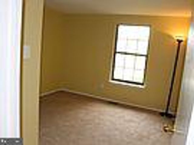 104 HOPKINS CT, North Wales, PA 19454