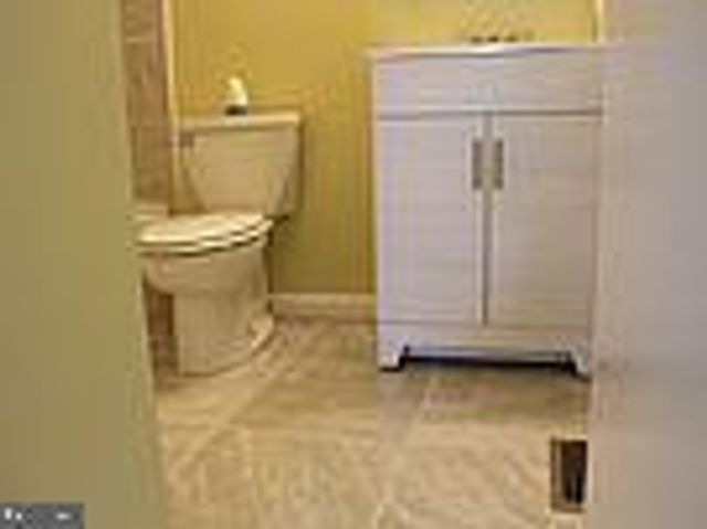 104 HOPKINS CT, North Wales, PA 19454