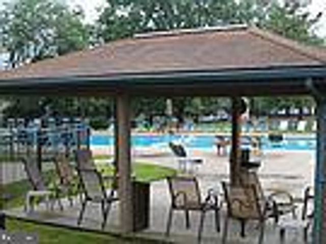 104 HOPKINS CT, North Wales, PA 19454