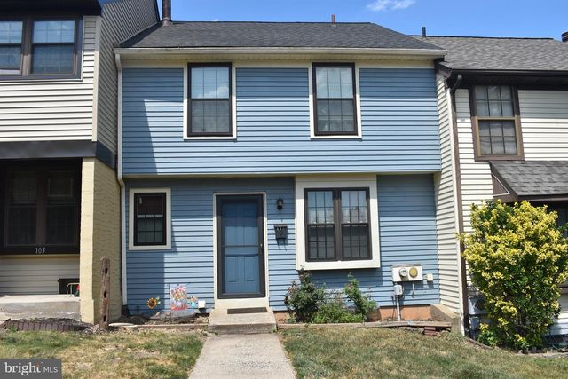 104 HOPKINS CT, North Wales, PA 19454