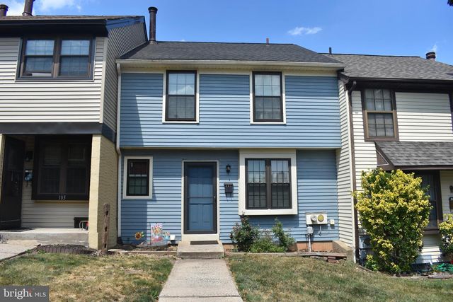 104 HOPKINS CT, North Wales, PA 19454