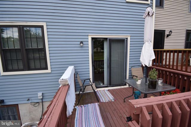 104 HOPKINS CT, North Wales, PA 19454
