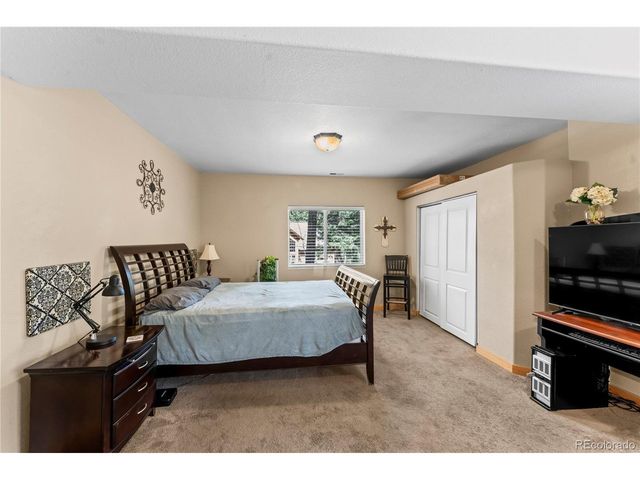 1308 Spruce Ridge Ln, Woodland Park, CO 80863