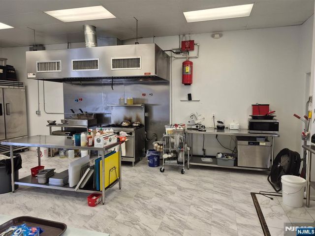 450 Livingston Street, Norwood, NJ 07648