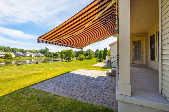 1219 Waterbrook Crossing, Webster, NY 14580