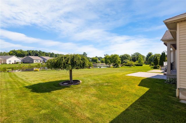 1219 Waterbrook Crossing, Webster, NY 14580