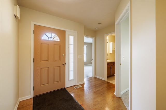 1219 Waterbrook Crossing, Webster, NY 14580