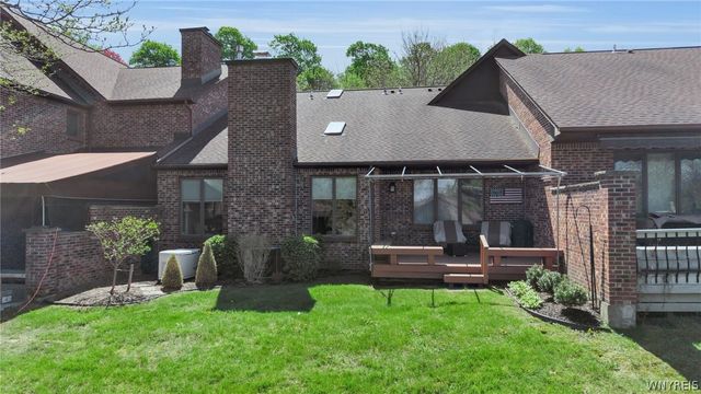 161 Hidden Ridge, Amherst, NY 14221