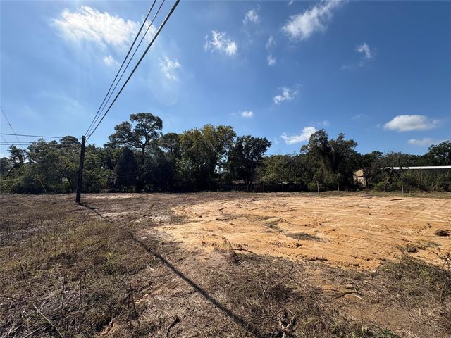 000 Sorters Road, Porter, TX 77365