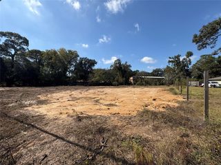 000 Sorters Road, Porter, TX 77365