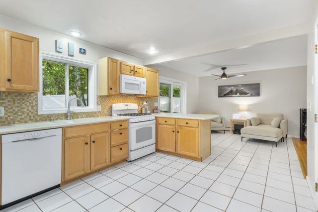 35 Old Lee Road, Newfields, NH 03856