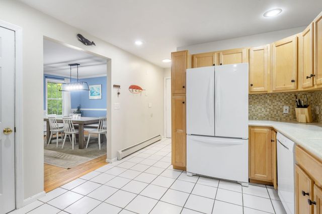 35 Old Lee Road, Newfields, NH 03856
