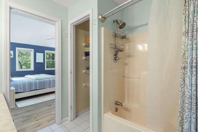 35 Old Lee Road, Newfields, NH 03856