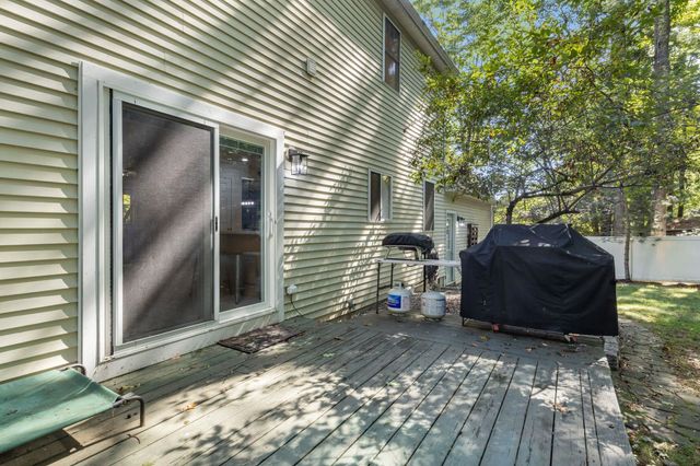 35 Old Lee Road, Newfields, NH 03856