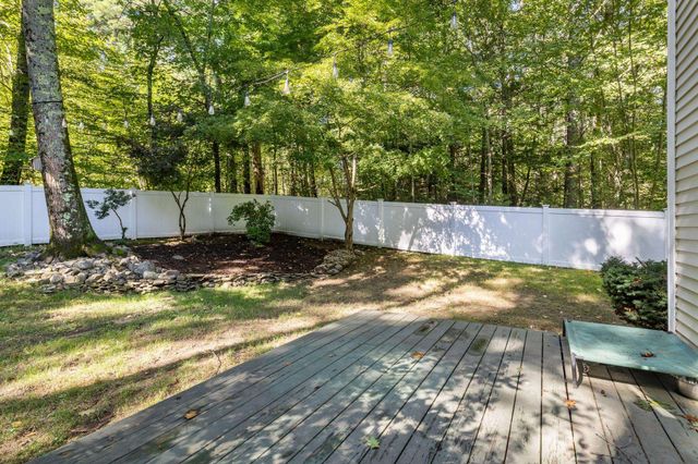 35 Old Lee Road, Newfields, NH 03856