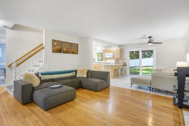 35 Old Lee Road, Newfields, NH 03856