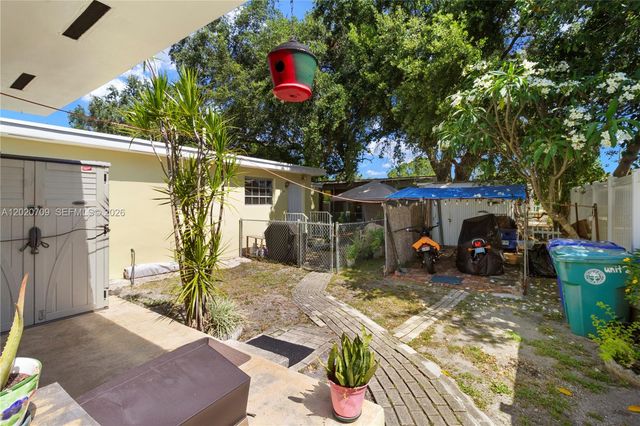 2275 SW 15th St, Miami, FL 33145