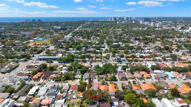 2275 SW 15th St, Miami, FL 33145