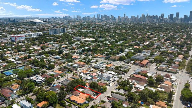 2275 SW 15th St, Miami, FL 33145